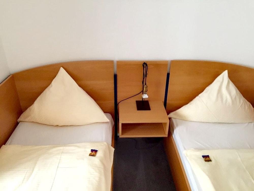 Altschwabing 3* München