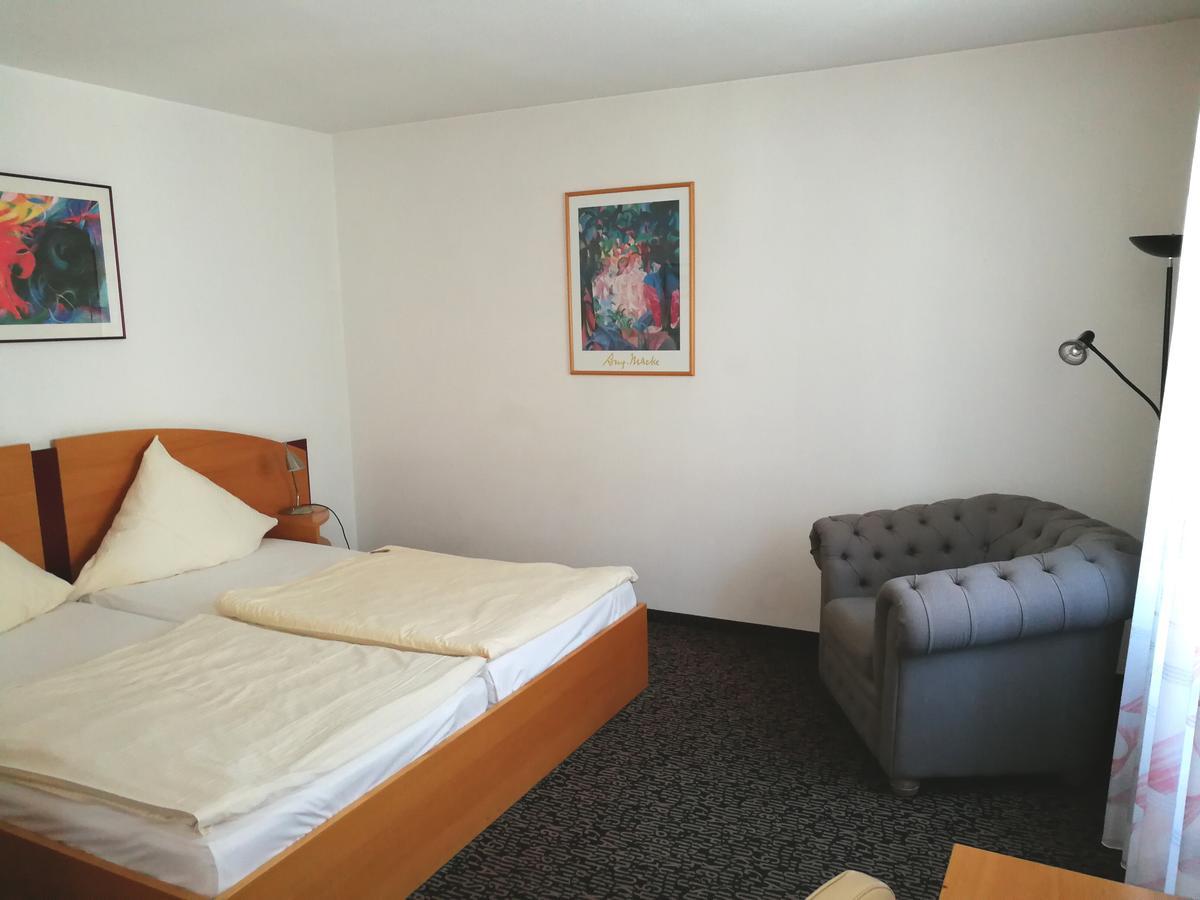 Altschwabing 3*